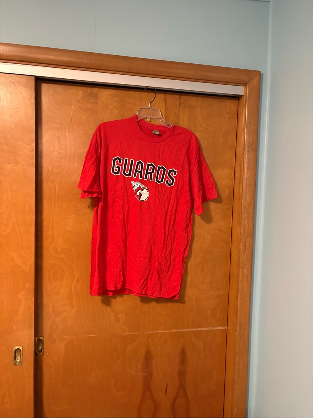Cleveland Guards Red Team Logo T-Shirt - Unbranded